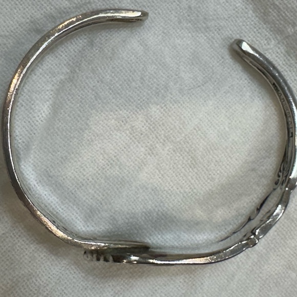 Silverware cuff bracelet.  Made from two different styles. - Picture 2 of 6